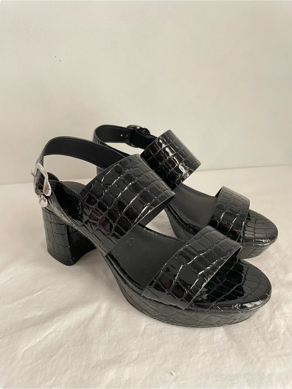 Aerosoles Camera Black Crocodile Patent Leather Block Heel Platform Sandals 8